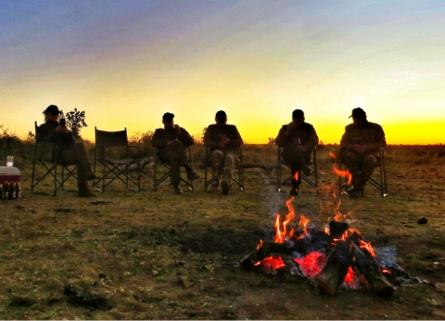 Pithlwa Safaris Accommodation bonfire