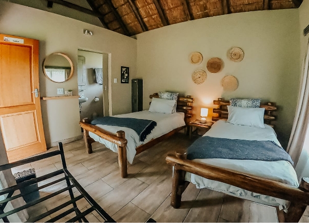 Pitlhwa Safaris - comfortable camp